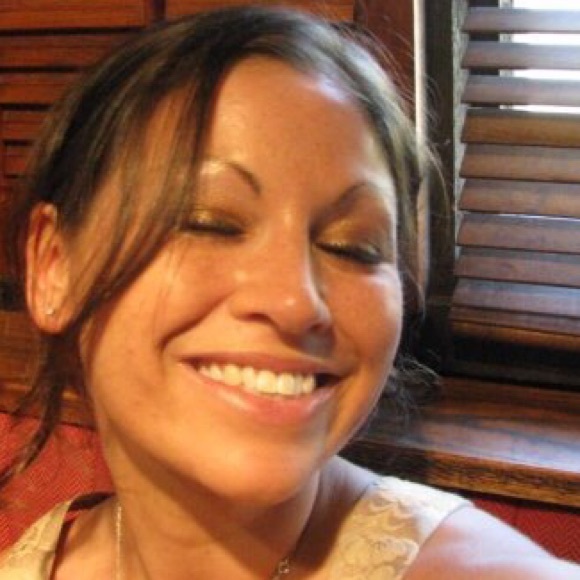 Meet your Posher, Madelyn - Picture 4 of 16